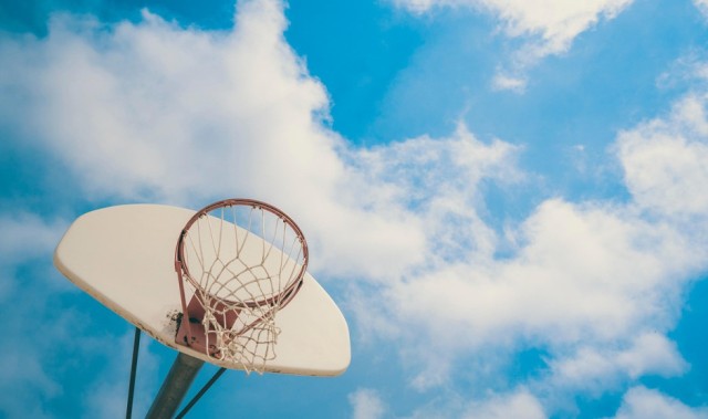 山西男篮官宣续约4人：张宁3年顶薪 焦海龙2年C类两小将各1年合同